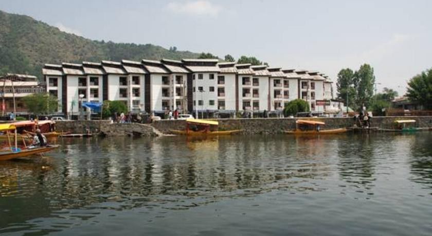 Hotel Pride Continental Srīnagar Exterior foto